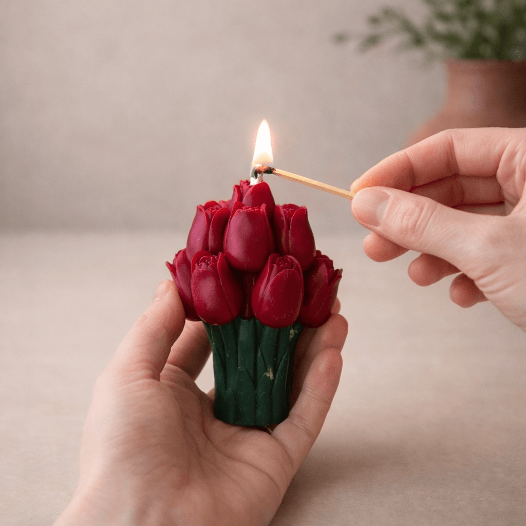 Tulip Candle